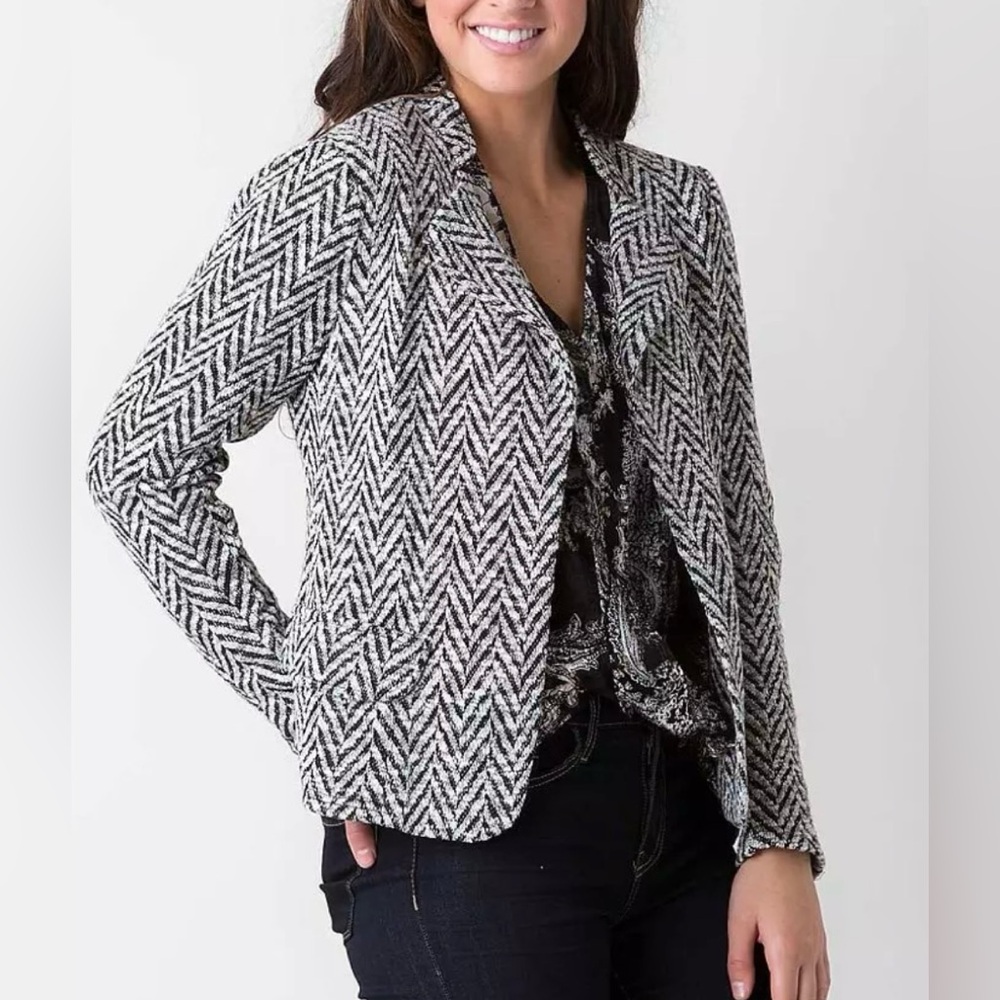 BKE Boutique Herringbone Knit Flyaway Blazer Jacket Black White Women’s Small